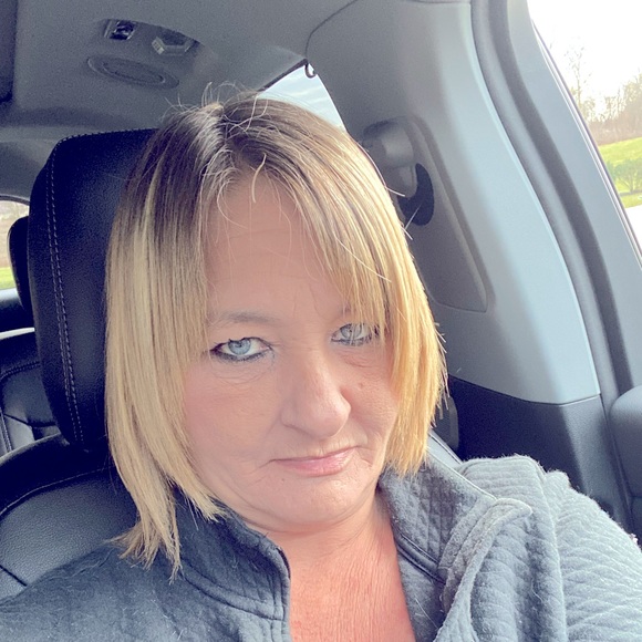 Meet your Posher, Brenda - Picture 2 of 2